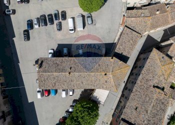 Edificio all\'aperto - Appartamento Piazza Garibaldi
 
29, Pergola - foto 5