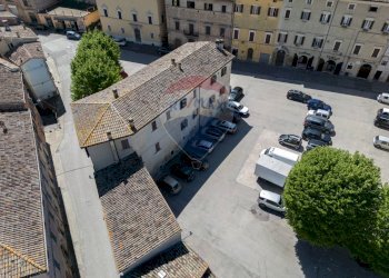 Edificio all\'aperto - Appartamento Piazza Garibaldi
 
29, Pergola - foto 47