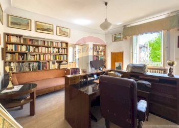 Ufficio - Appartamento Piazza Garibaldi
 
29, Pergola - foto 52