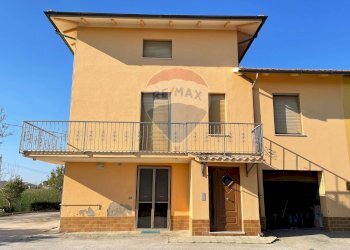 Casa all\'aperto - Casa semi indipendente Cimignano
 
1, Filottrano - foto 3