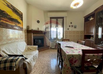 Sala da pranzo - Casa semi indipendente Cimignano
 
1, Filottrano - foto 43