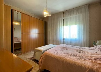 Camera / camera da letto - Casa semi indipendente Cimignano
 
1, Filottrano - foto 45