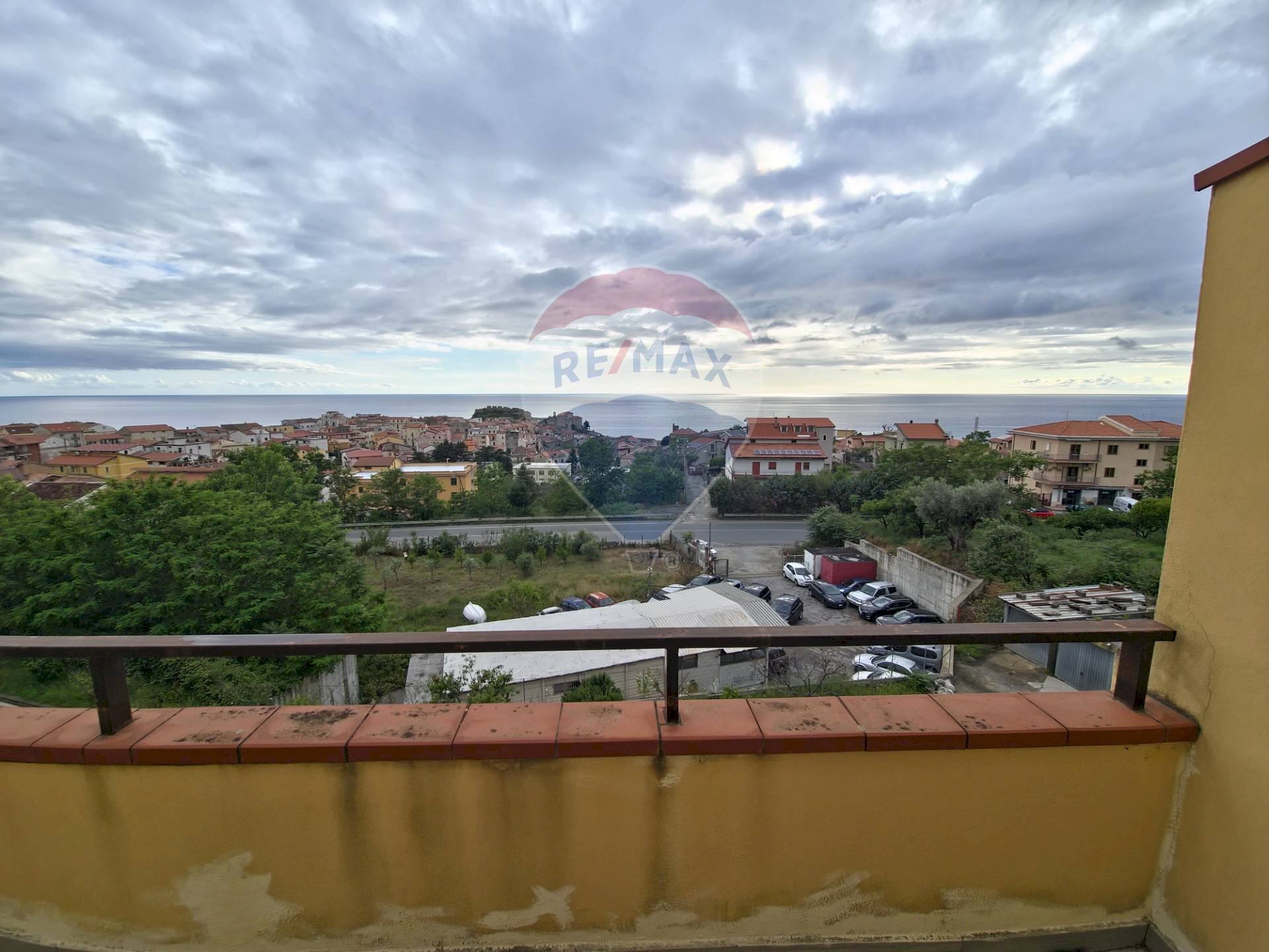 Balcone - Trilocale Via Libertini
 
snc, San Lucido - foto 1