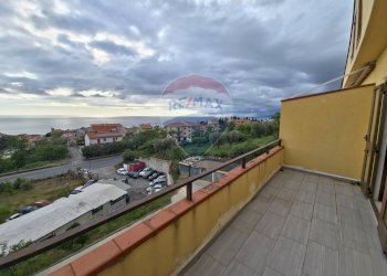 Balcone - Trilocale Via Libertini
 
snc, San Lucido - foto 49