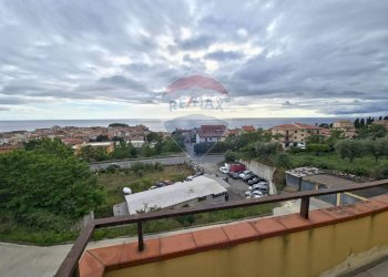 Balcone - Trilocale Via Libertini
 
snc, San Lucido - foto 50