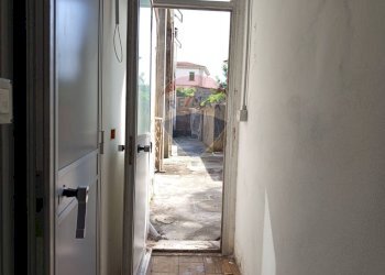 Hall / corridoio - Attività Commerciale Piombino - foto 11