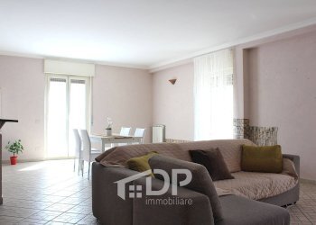 Foto 8 - Trilocale Via S.P. Cinque Sassi
 
2, Palombara Sabina - foto 8