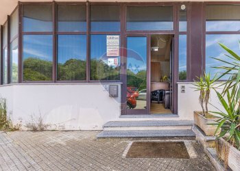 Non correlato - Attività Commerciale Via Giorgio Asproni
 
33, Alghero - foto 4