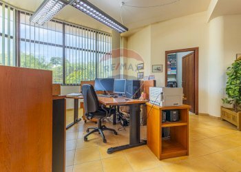 Ufficio - Attività Commerciale Via Giorgio Asproni
 
33, Alghero - foto 9