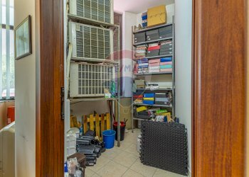 Dispensa di stoccaggio - Attività Commerciale Via Giorgio Asproni
 
33, Alghero - foto 12