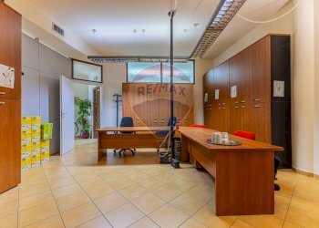 Ufficio - Attività Commerciale Via Giorgio Asproni
 
33, Alghero - foto 28