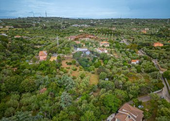 Vista delle montagne - Casa indipendente S.V. Li Mucci 1° traversa
 
S.N.C., Sassari - foto 3