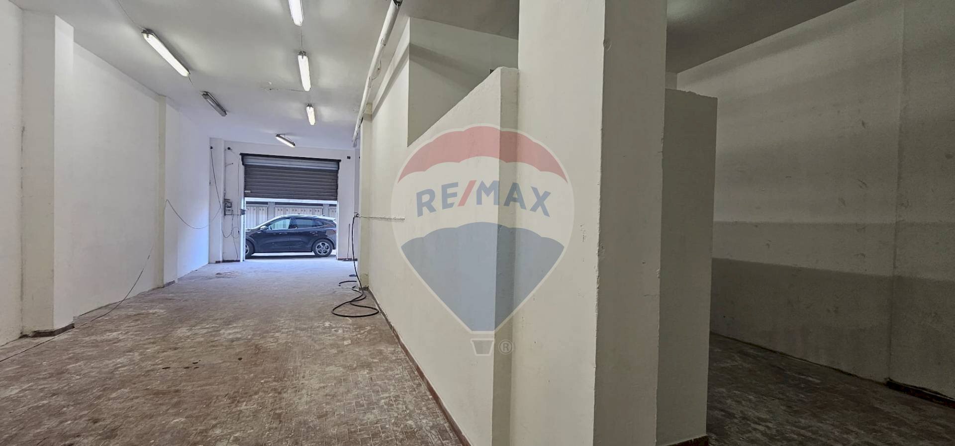 Hall / corridoio - Locale Commerciale Via Avellino
 
12, Benevento - foto 2