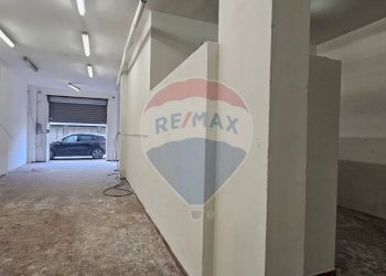 Hall / corridoio - Commercial Premises Via Avellino
 
12, Benevento - photo 2