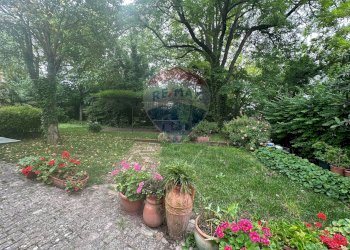 Giardino - Villa via gregarie
 
45, Pietrelcina - foto 5