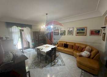 Sala da pranzo - Villa via gregarie
 
45, Pietrelcina - foto 15