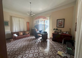 Soggiorno - Villa via gregarie
 
45, Pietrelcina - foto 26