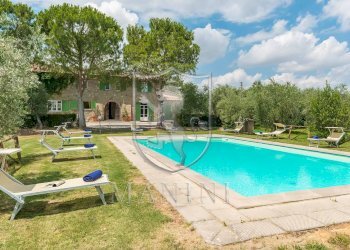 \nFoto 11\n - Rustico cortona
 
3, Cortona - foto 11