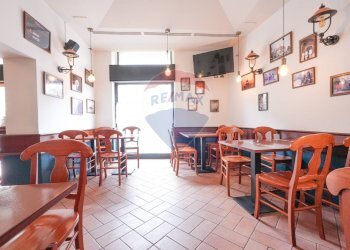 Sala da pranzo - Locale Commerciale VIA GEROLAMO BORGAZZI
 
34, Monza - foto 6