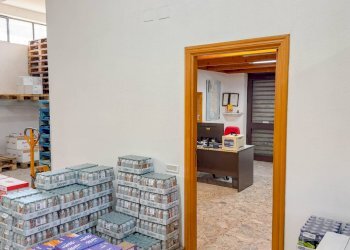 Foto 3 - Negozio Via Fratelli Cervi
snc, Nuoro - foto 3