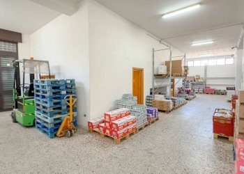 Foto 7 - Negozio Via Fratelli Cervi
snc, Nuoro - foto 7