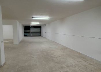 Foto 13 - Negozio Via Fratelli Cervi
snc, Nuoro - foto 13