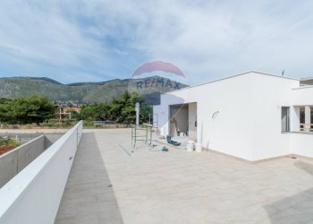 Terrazza - Villa Via Lanza di Scalea
 
2351, Palermo - foto 16