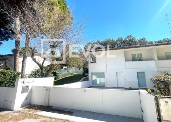 Foto 1 - Villa Calle Mendelsshon, Lignano Sabbiadoro - foto 1