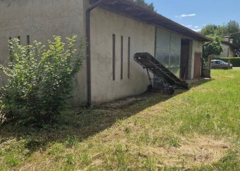 Foto 1 - Box via marchi
 
17, Povoletto - foto 1