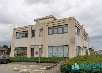 Esterno_1 - Ufficio Via Como
 
3, Fenegrò - foto 2