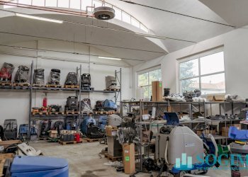 Interno_7 - Capannone Via Puccini
 
1, Lonate Ceppino - foto 10