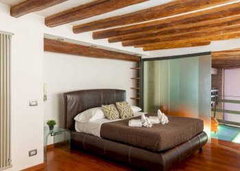 Camera da letto - Loft piazza in Piscinula, 8, Roma - foto 23