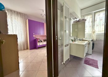 Apartment Reggio nell'Emilia - photo 23