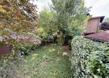 giardino retro - Villa Anzola dell'Emilia - foto 11