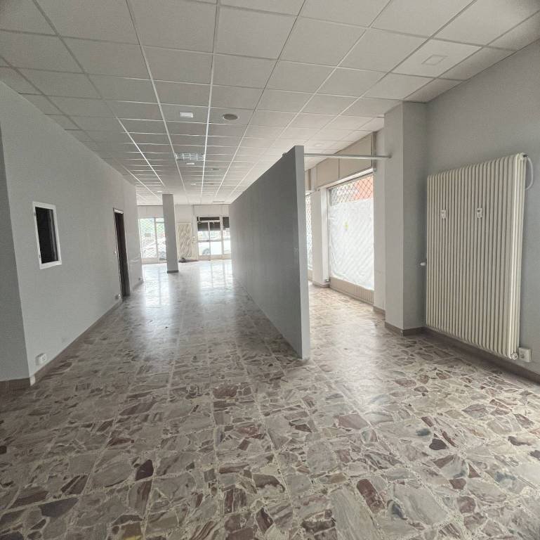 Negozio Pinerolo - foto 1