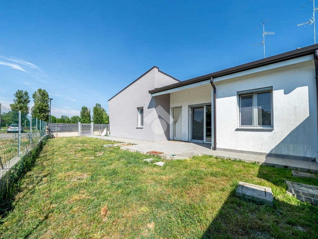 Porzione di casa Via Gaetano Bellesia, Fabbrico - foto 1