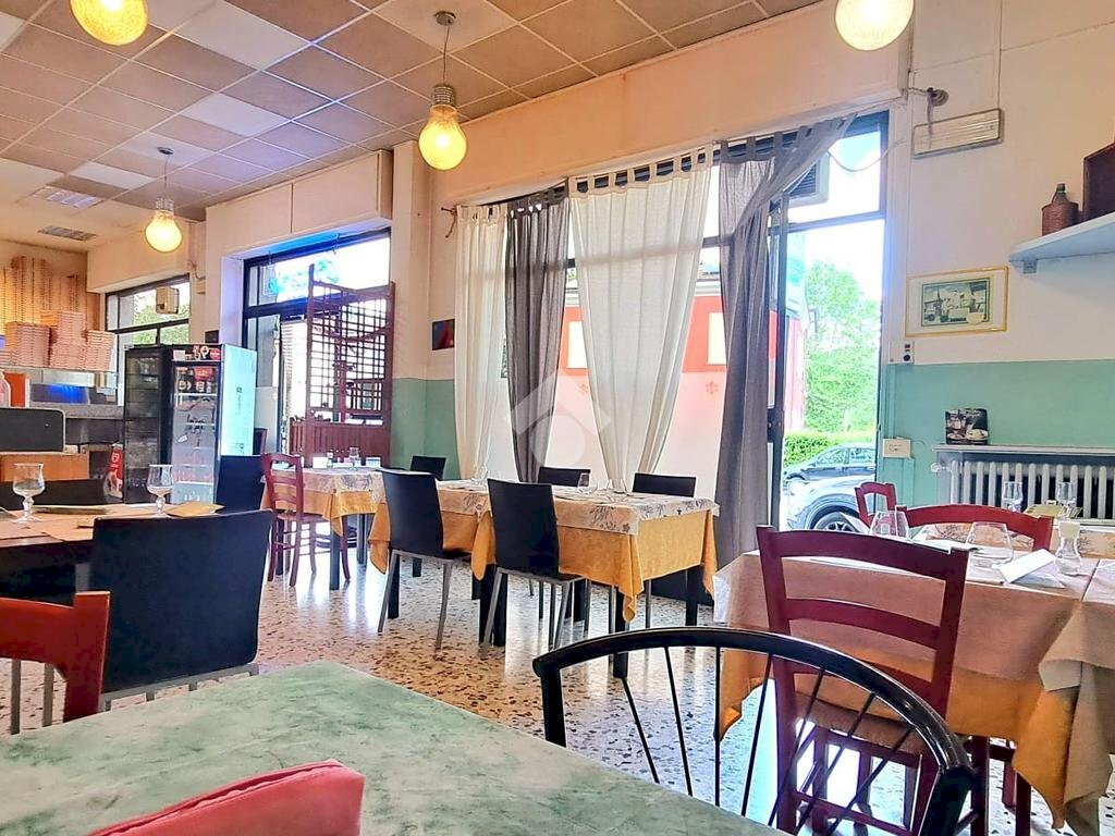 Negozio Via Nazionale, Fornovo di Taro - foto 1