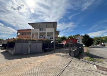 Foto 2 - Trilocale Via Clivio, Cantello - foto 2