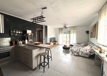 Foto 3 - Trilocale Via Clivio, Cantello - foto 3