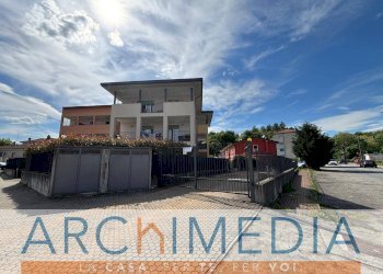 Foto 1 - Trilocale Via Clivio, Cantello - foto 1