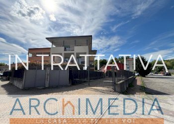 Foto 1 - Trilocale Via Clivio, Cantello - foto 1