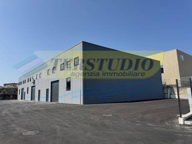 Foto 2 - Capannone Via dell'industria
 
snc, Osnago - foto 2