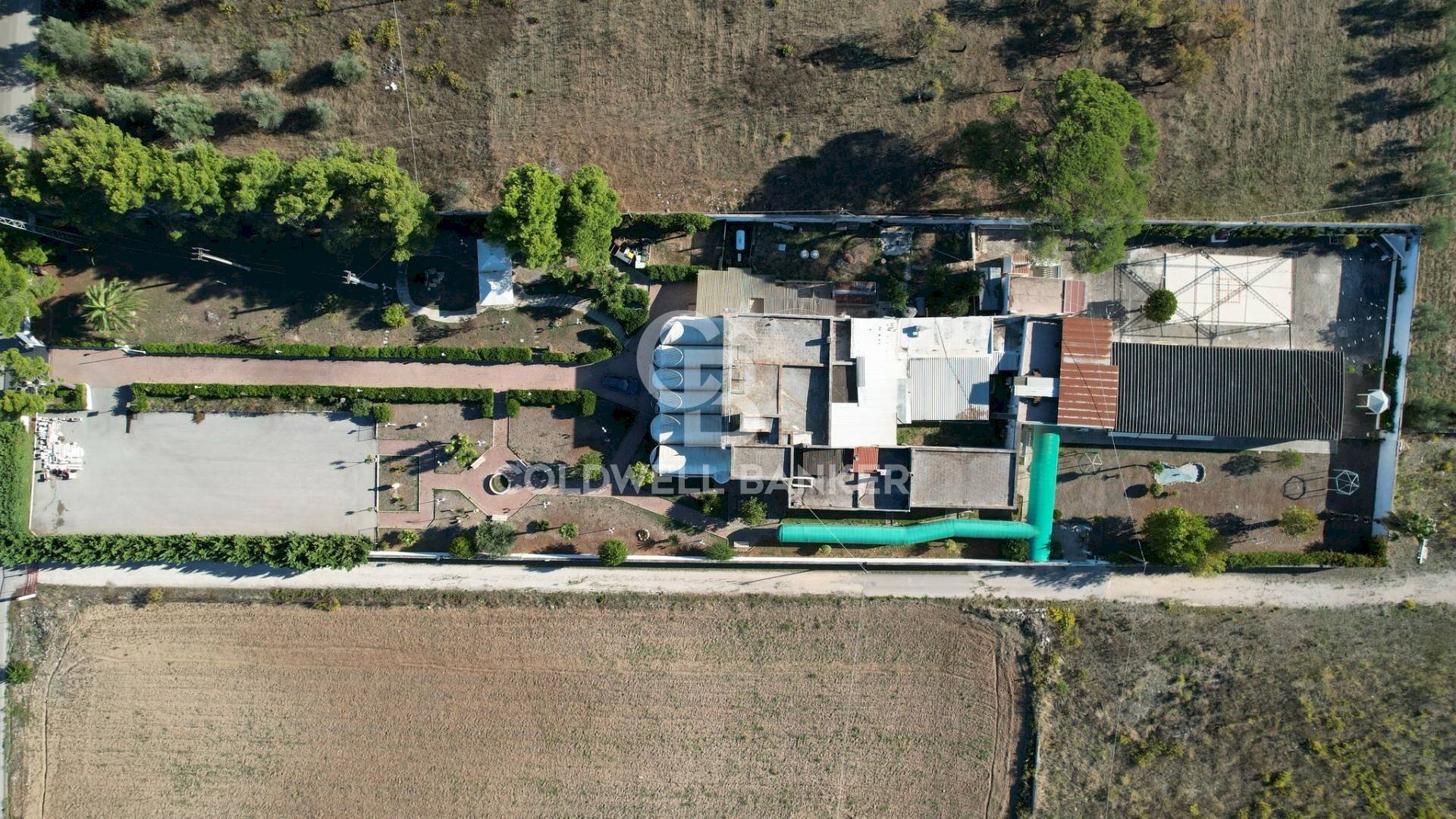 Foto 1 - Locale Commerciale Strada Statale 100
 
Snc, Triggiano - foto 1