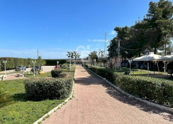 Foto 2 - Locale Commerciale Strada Statale 100
 
Snc, Triggiano - foto 2