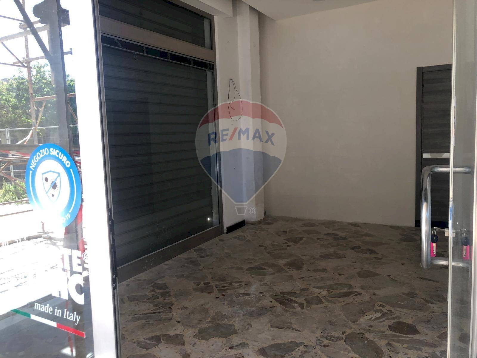 Terrazza - Commercial Premises Via Anwar Sadat
 
136, Palermo - photo 2