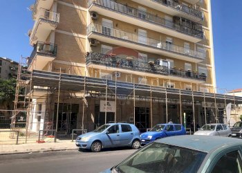 Edificio all\'aperto - Locale Commerciale Via Anwar Sadat
 
136, Palermo - foto 3