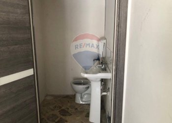 Bagno - Locale Commerciale Via Anwar Sadat
 
136, Palermo - foto 4