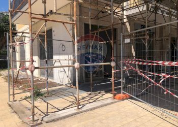 Casa all\'aperto - Locale Commerciale Via Anwar Sadat
 
136, Palermo - foto 7