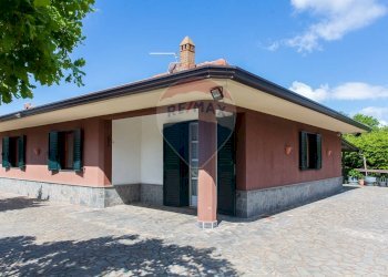 Casa all\'aperto - Villa Contrada Calcerana Marina piazza aretusa
 
snc, Biancavilla - foto 7