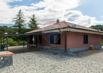 Casa all\'aperto - Villa Contrada Calcerana Marina piazza aretusa
 
snc, Biancavilla - foto 15